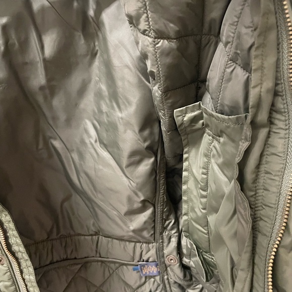 Ralph Lauren Polo Women’s Quilted Barn Jacket - Picture 4 of 4